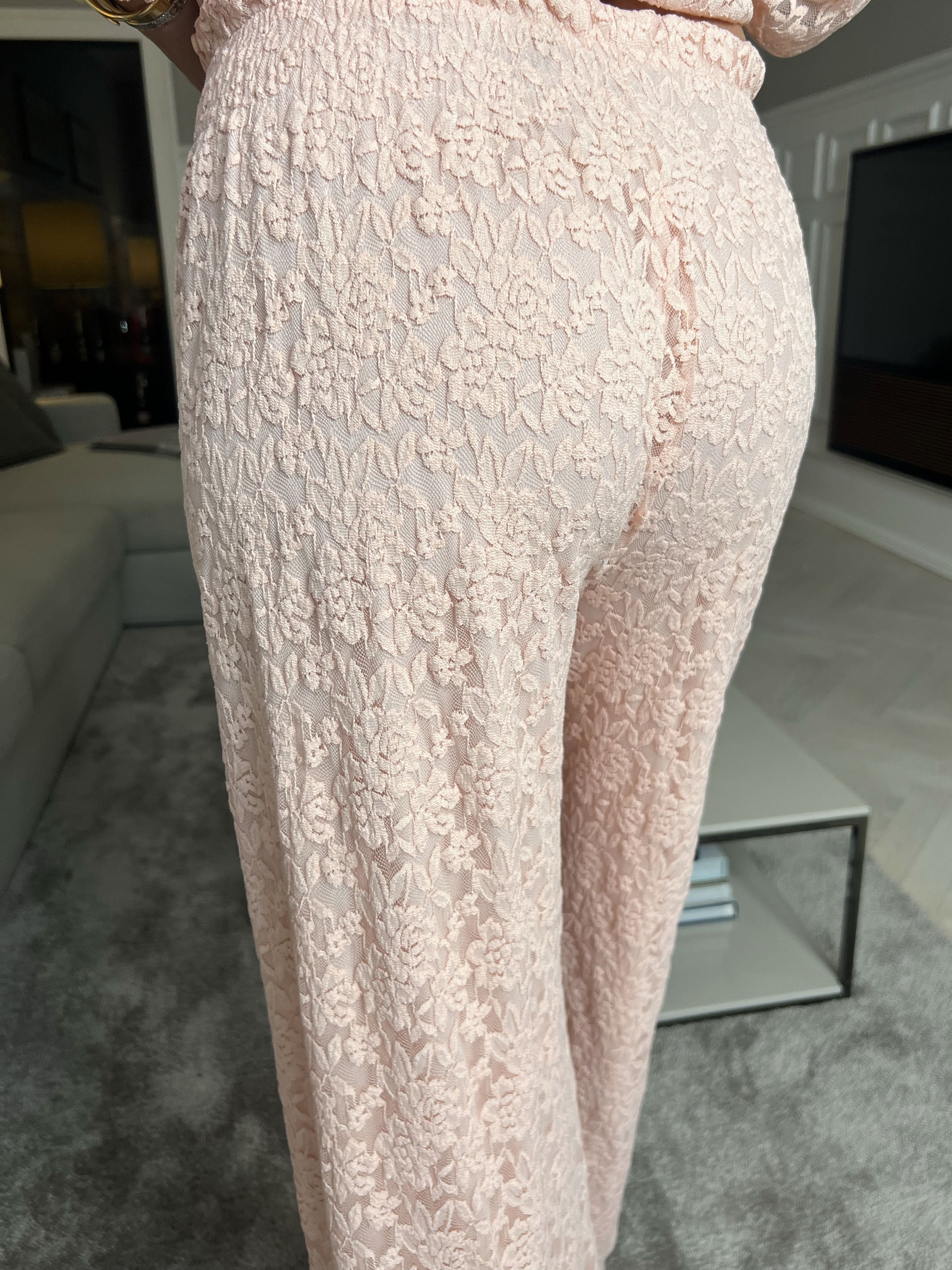 Pams Lace Pants - Løse elastiske blondebukser